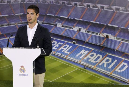 穆勒：留胡子是想尝试不同的造型，队友们很喜欢我的络腮胡（穆勒谈蓄须：想尝试新造型，队友们都喜欢我的络腮胡）