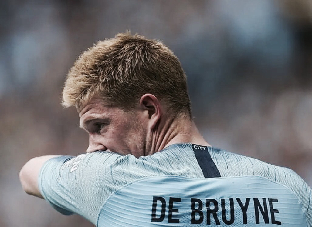 半场战报：斯图加特2-2奥格斯堡，昂达夫，米特尔施泰特点射，马森戈、法比安-里德破门（半场战况：斯图加特2-2奥格斯堡，昂达夫破门、米特尔施泰特点射，马森戈与法比安-里德回敬）