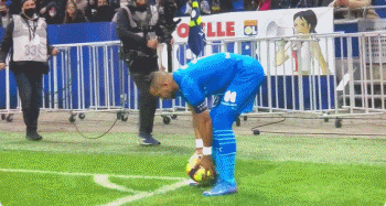 泰国武里南联队外援成本低，中超球队需节流实现收支平衡。（武里南联外援投入低，中超俱乐部需控费实现收支平衡）