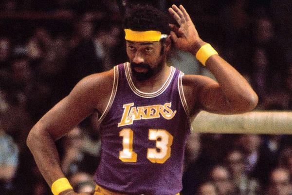 科隆vs圣保利：比尔特、卡明斯基首发，杰克逊-欧文、藤田让瑠奇马出战（科隆对阵圣保利：比尔特、卡明斯基首发，杰克逊-欧文、藤田让瑠、奇马登场）