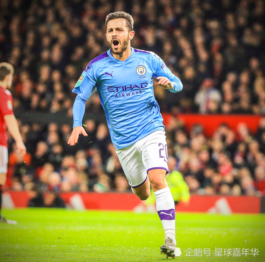 国米4‑0大胜科莫，一举登顶意甲积分榜