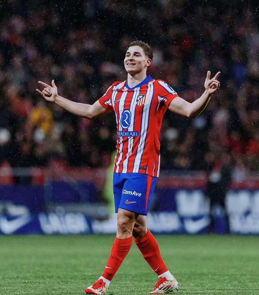 切马：比起布斯克茨，我觉得自己更像罗德里（切马自评：更像罗德里，而非布斯克茨）