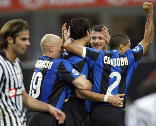 豫媒：河南热身赛6-2胜海港，为足协杯决赛开设6列球迷专列（河南媒体：热身赛6比2击败海港，足协杯决赛将开行6趟球迷专列）