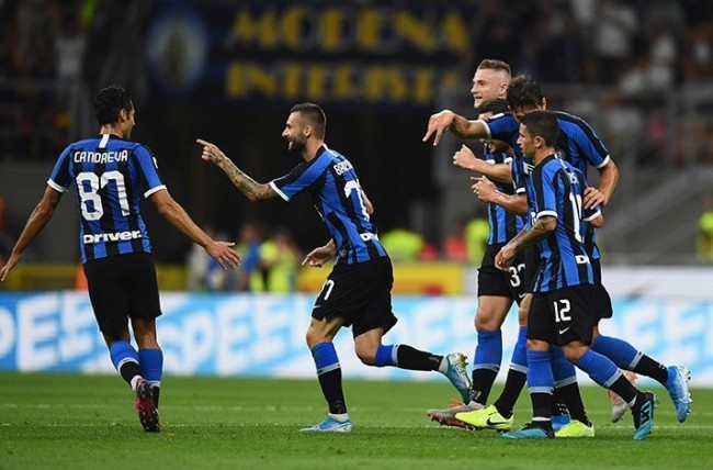 多位名宿怒批萨拉赫：他的行为会给利物浦带来麻烦，应该道歉（多名足坛名宿痛斥萨拉赫：此举恐为利物浦招致麻烦，呼吁其公开道歉）