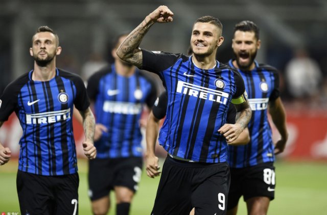 湖人詹姆斯关键封盖锁定胜局（詹姆斯关键封盖助湖人锁定胜利）