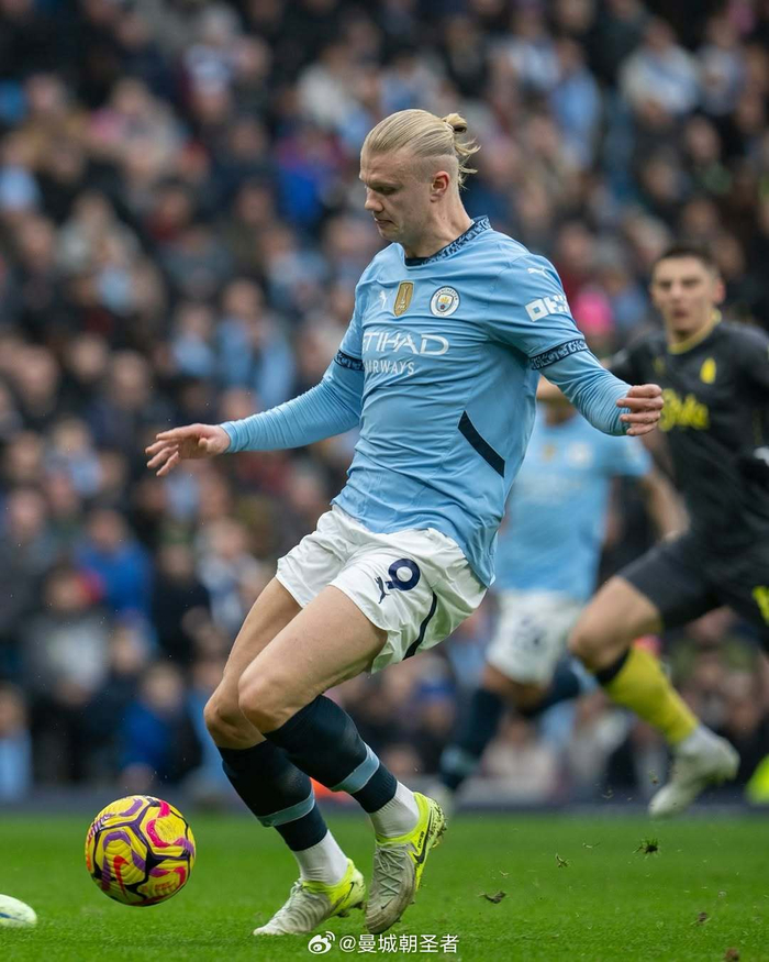 ATP年终总决赛：2-0，阿尔卡拉斯开门红，拿下518万+1个好消息！（ATP年终总决赛首战，阿尔卡拉斯2-0告捷：进账518万并迎一大利好）