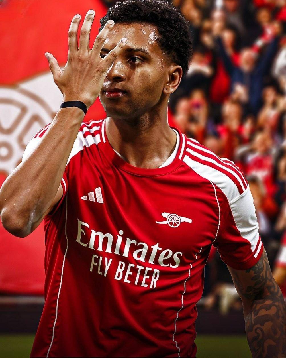 群星闪耀！长虹携手滑雪世界杯，书写“科技+体育”共赢新篇（星光汇聚！长虹联袂滑雪世界杯，开启科技+体育共融新篇）